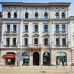 Royal City Apartment 40 M2